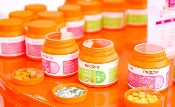 Red Dog debuted at the Shenzhen Pet Exhibition with its heavyweight new products, pushing the industry towards an era of refined pet nutrition management